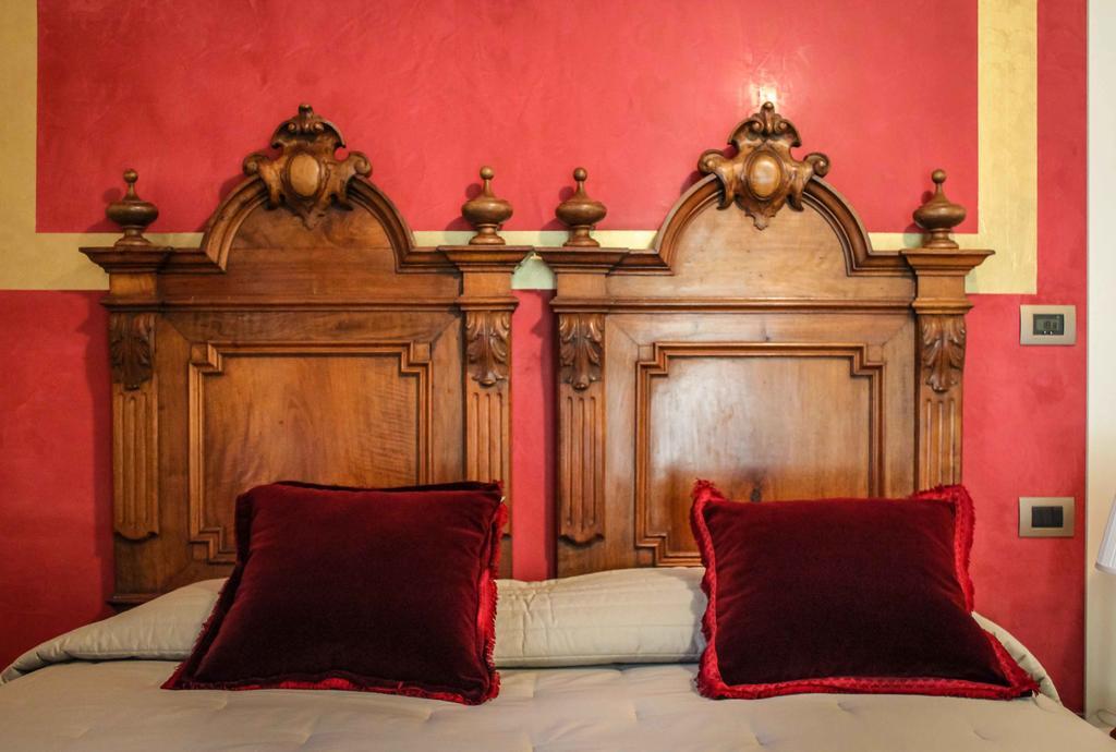 Hotel Le Stanze Della Musica à Borgomale Extérieur photo